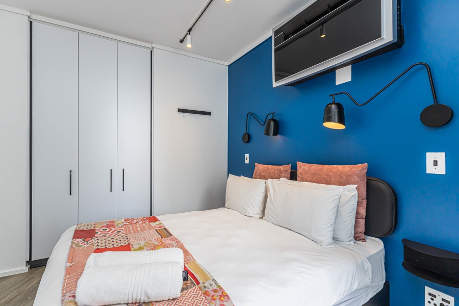 1 Bedroom Property for Sale in Sea Point Western Cape